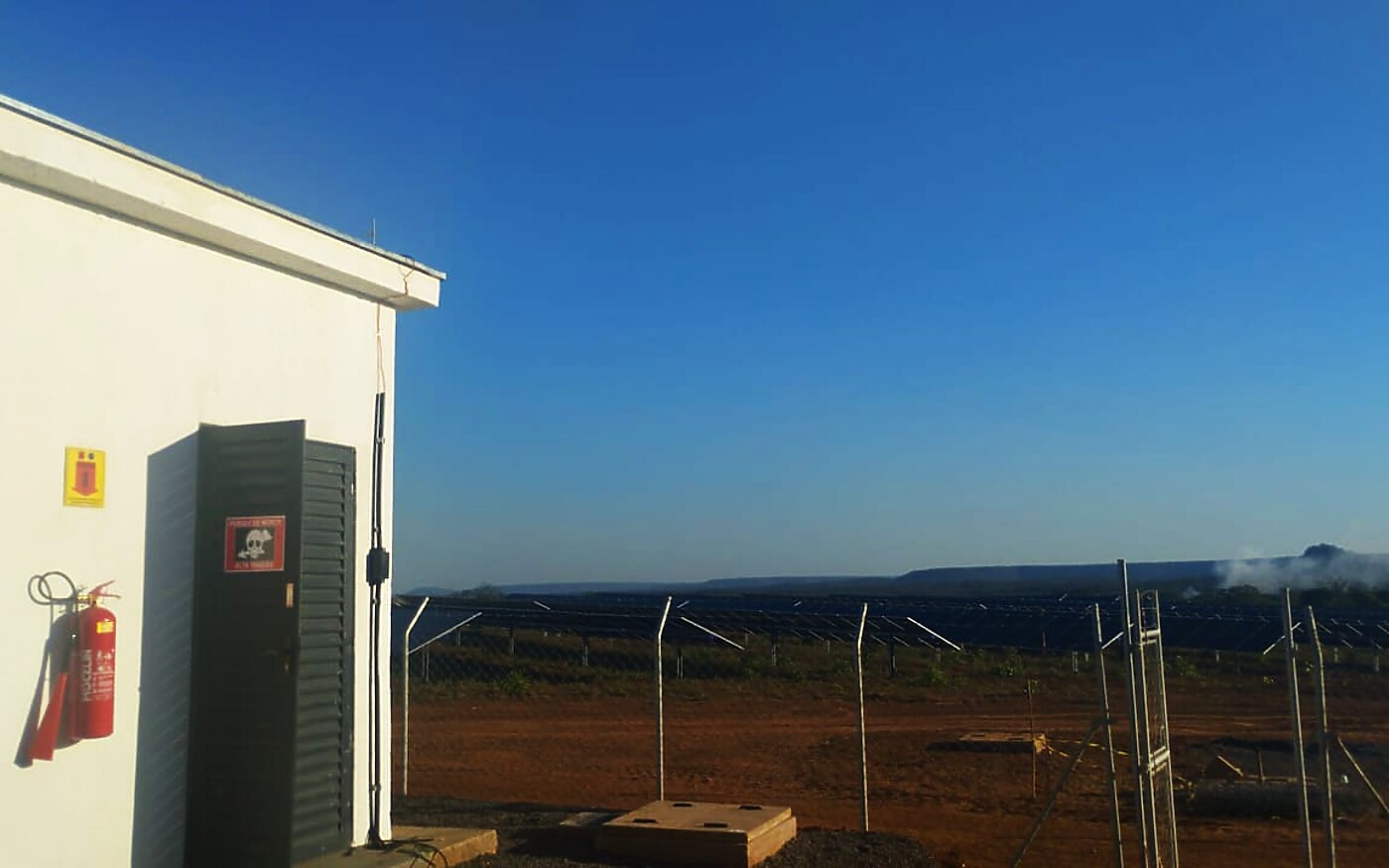 Cabine de medicao em MT da Usina Solar Praia Grande 6 - Mirador-MA